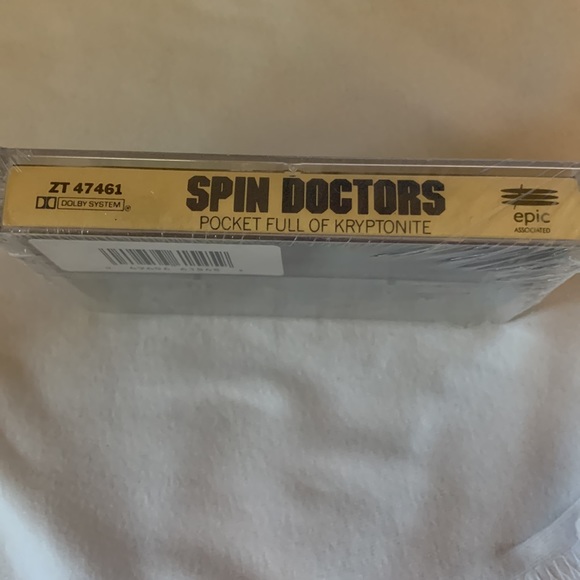 Spin Doctors pocket full of kryptonite sealed music cassette tape NOS - Picture 5 of 6